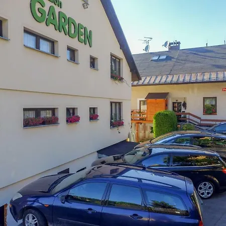 Garden Guest house Cerny Dul