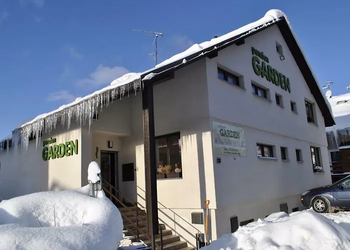 Garden Pensionat 3*
