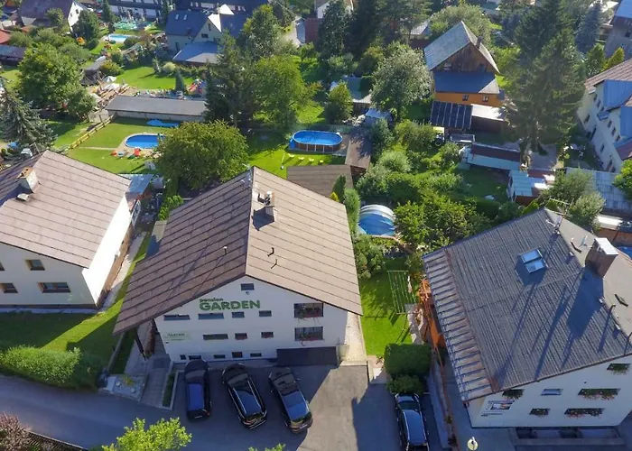 Garden Pensionat 3*